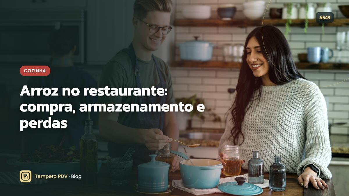 Arroz na cozinha do restaurante