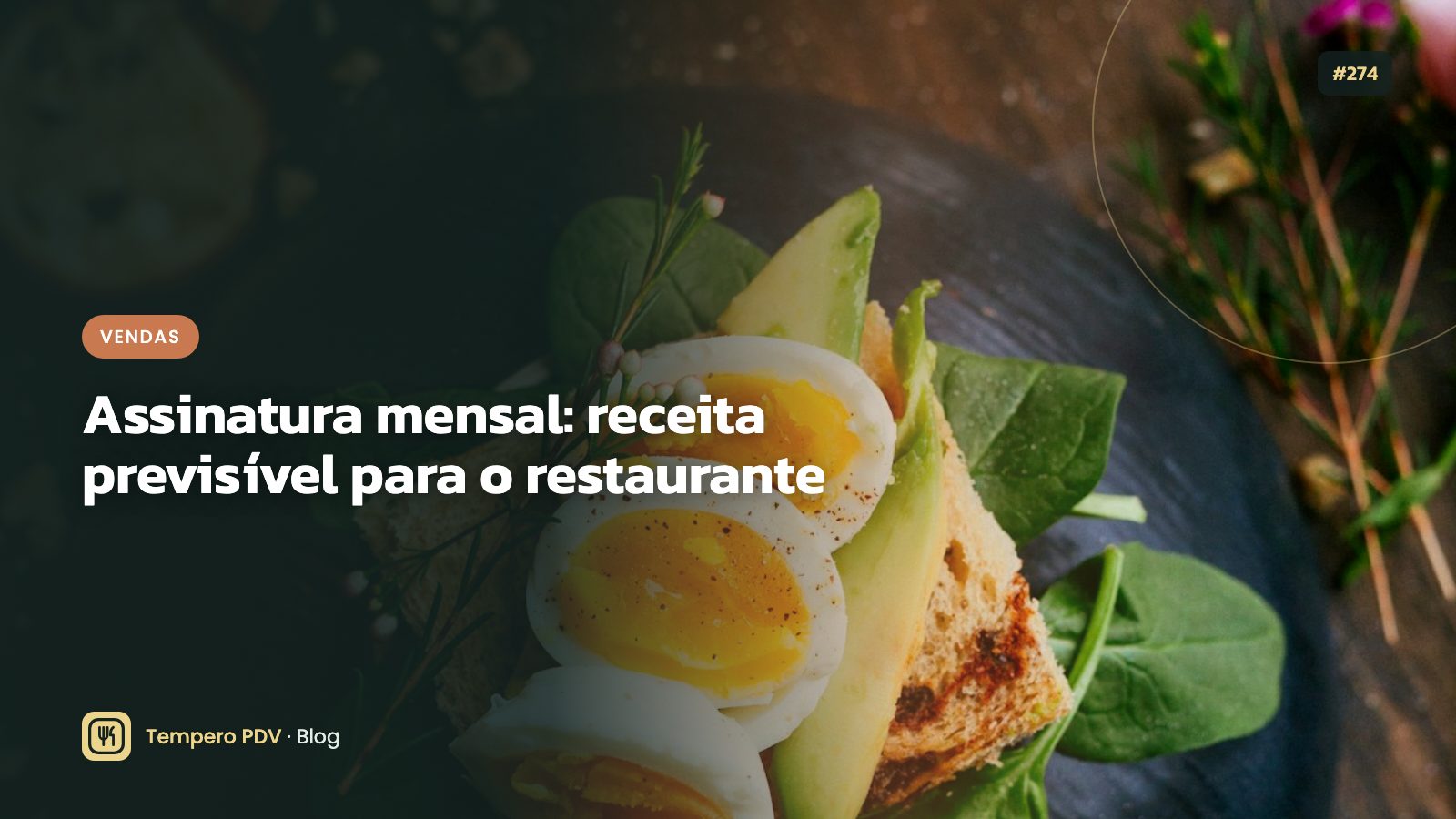 Cartão de assinante na mesa ao lado de um café