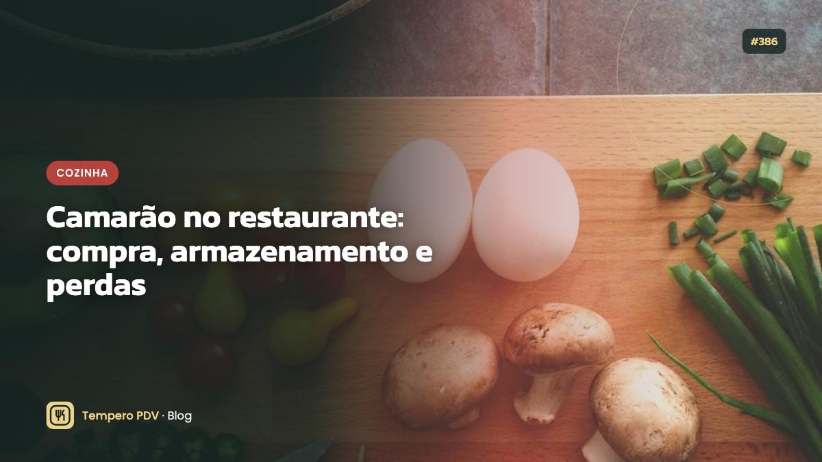 Camarão na cozinha do restaurante