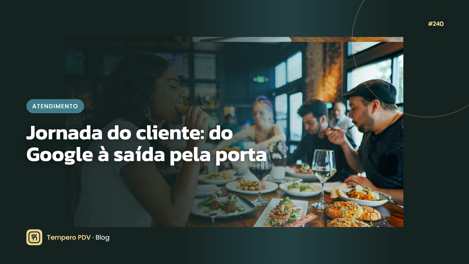 Cliente entrando no restaurante pela porta principal