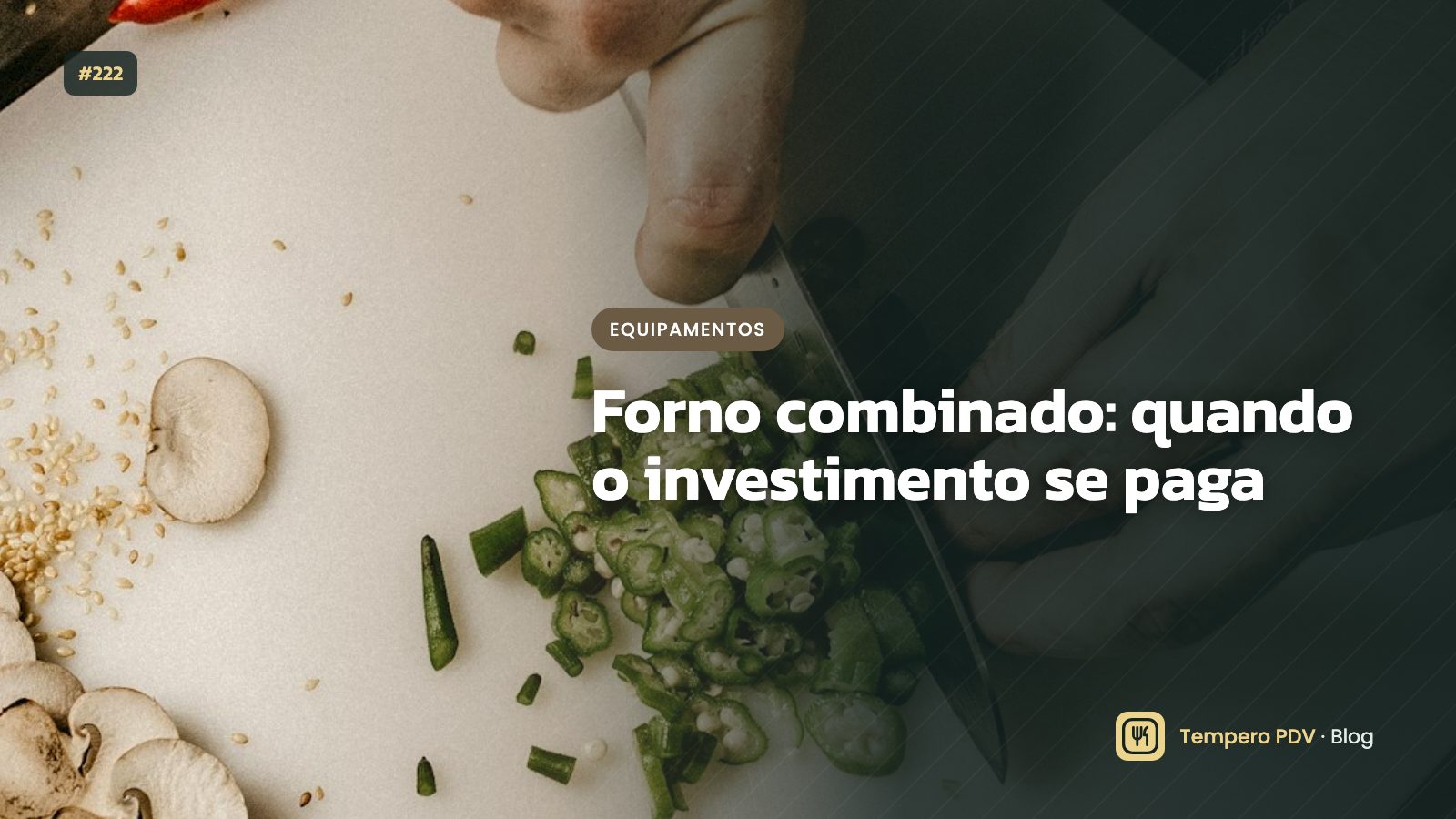 Forno combinado de aço inox na cozinha