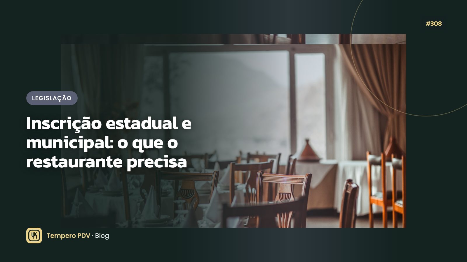 Documentos de abertura de empresa sobre a mesa