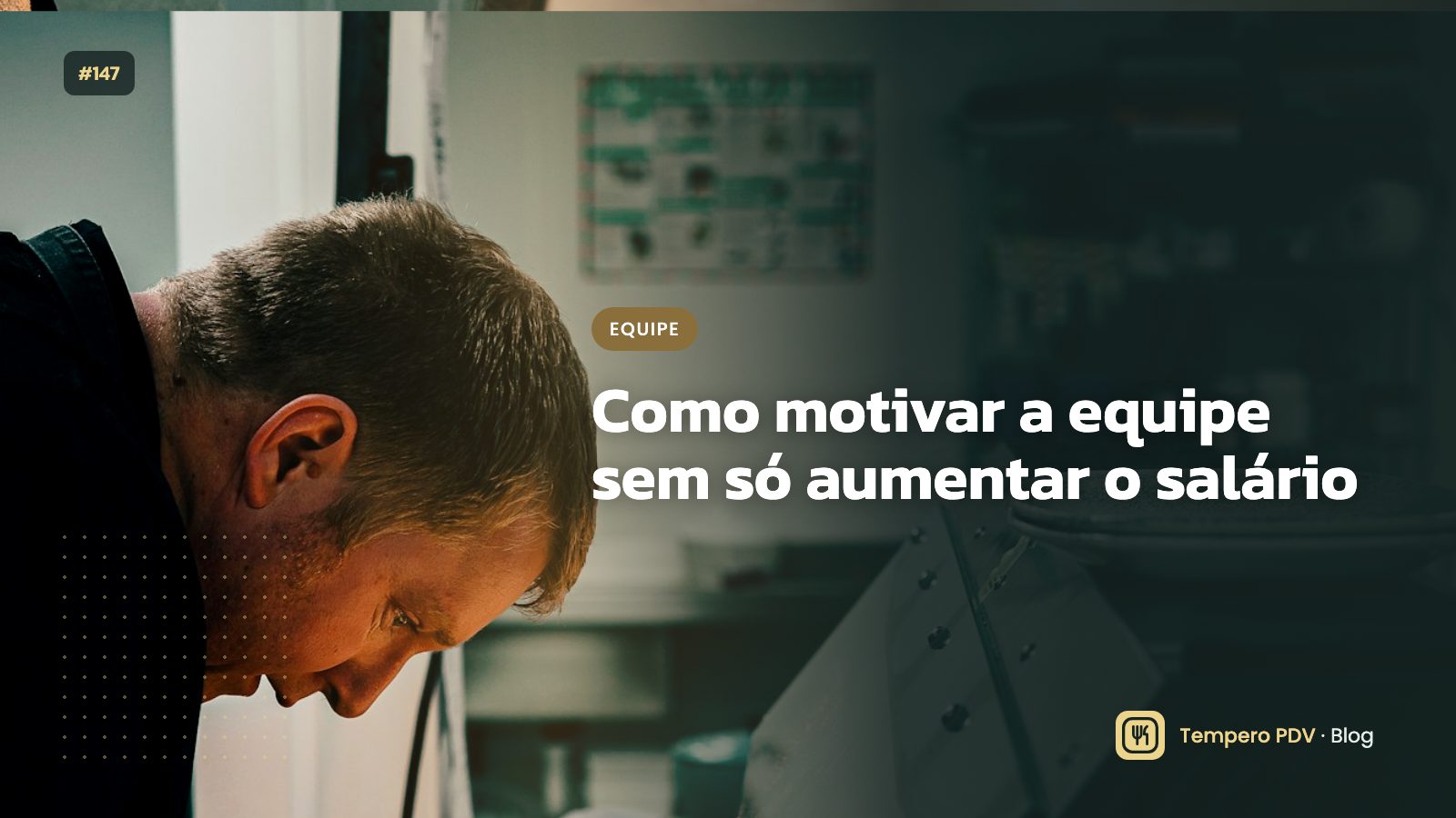 Equipe de cozinha sorrindo