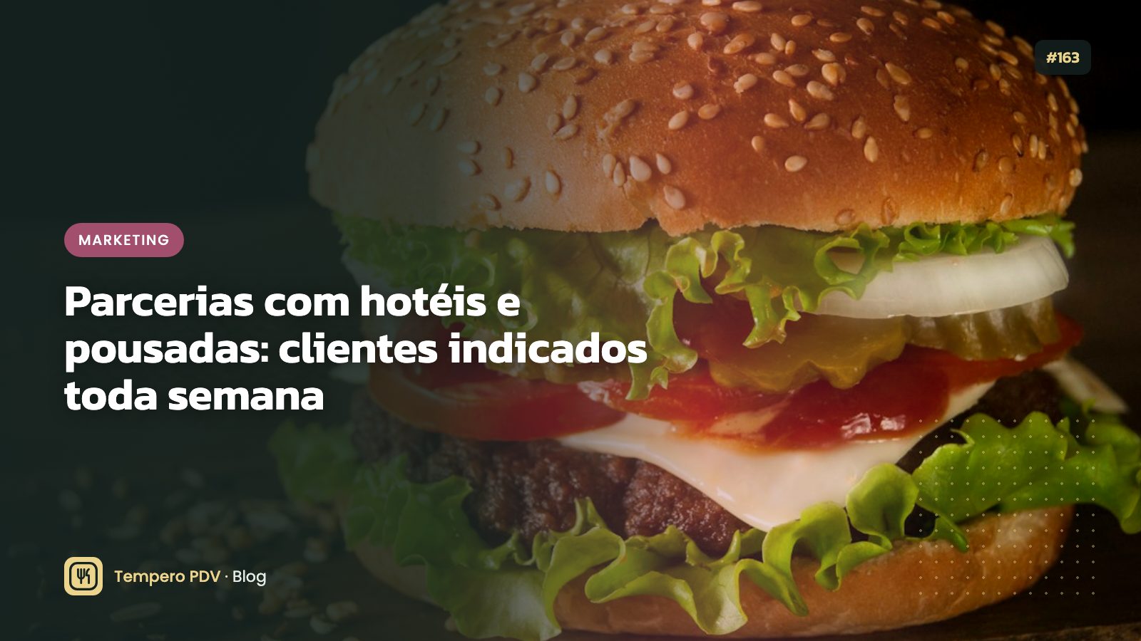 Recepção de pousada com folhetos de restaurantes