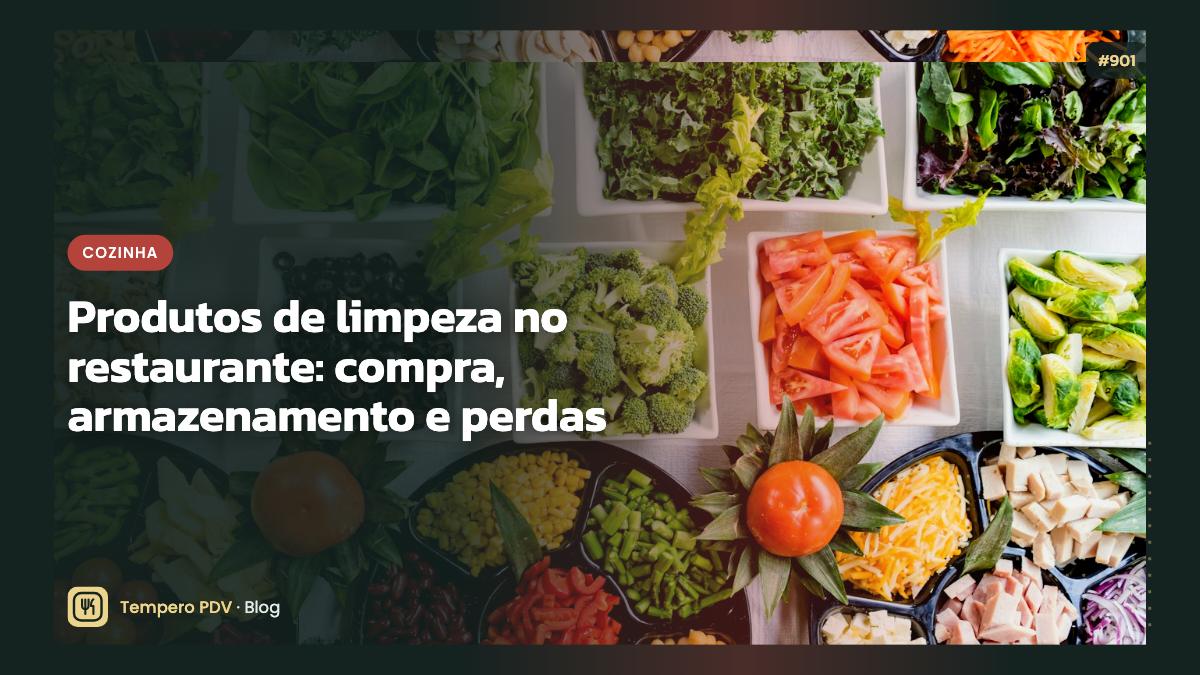 Produtos de limpeza na cozinha do restaurante